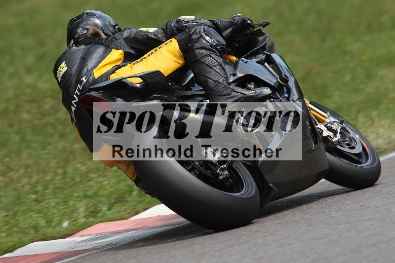 Archiv-2022/36 06.07.2022 Speer Racing ADR/Gruppe rot/backside
